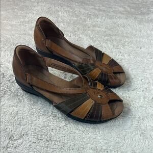 Thom McAn leather mallory fishing sandals, size 7.5 W